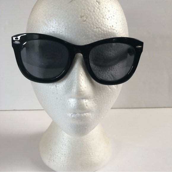 H&M black sunglasses with silver detail - Picture 13 of 13